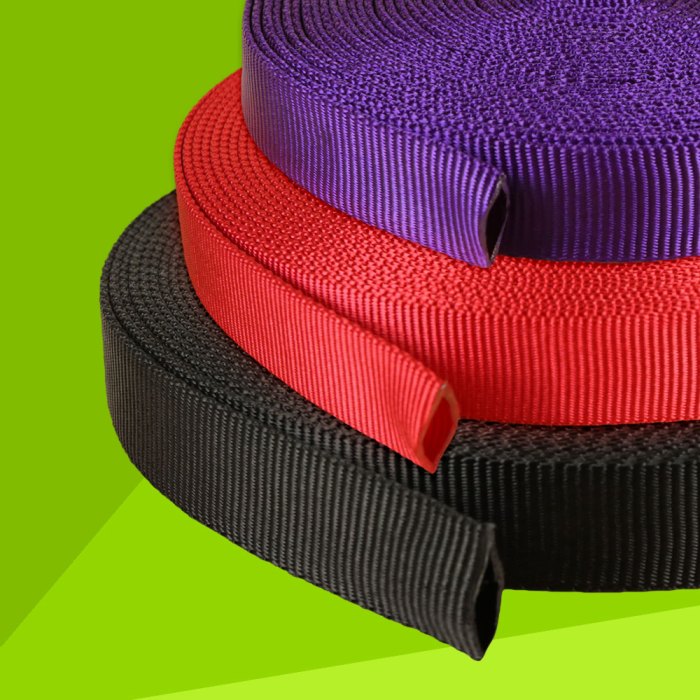 Which type of webbing is commonly used for rescue applications